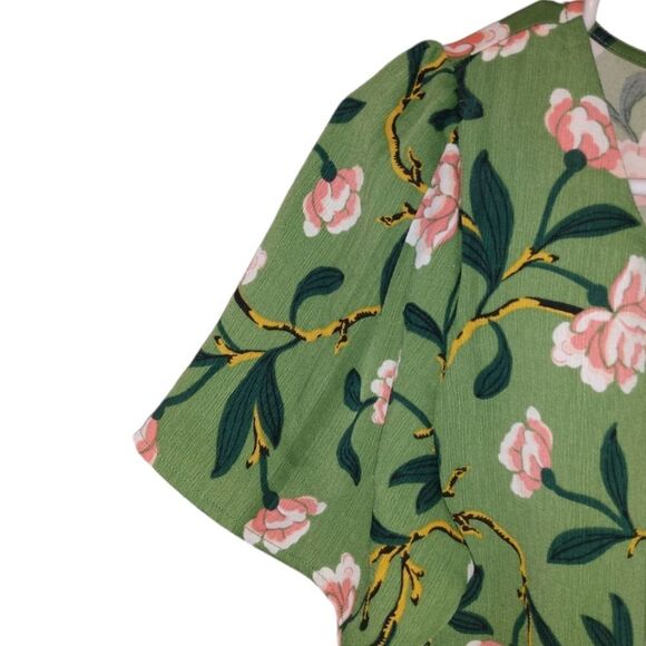 Ann Taylor Factory Green and Floral Short Sleeve Blouse With Square Neckline - Picture 5 of 11